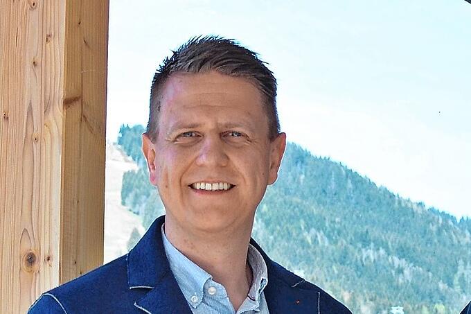 Harris Vaughan – Editor-in-Chief at ThousandoaksResort.com